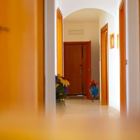 Апарт отель Casa Vacanze L'Orizzonte Вальдериче Экстерьер фото
