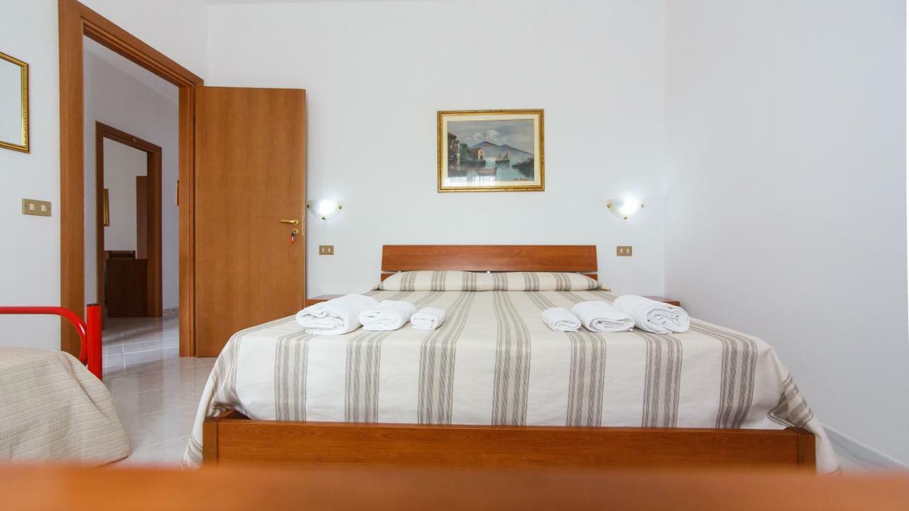 Апарт отель Casa Vacanze L'Orizzonte Вальдериче Экстерьер фото